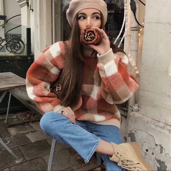 BRIXLEY- Plush Plaid Pullover Wubby Fleece - Picture 2 of 9